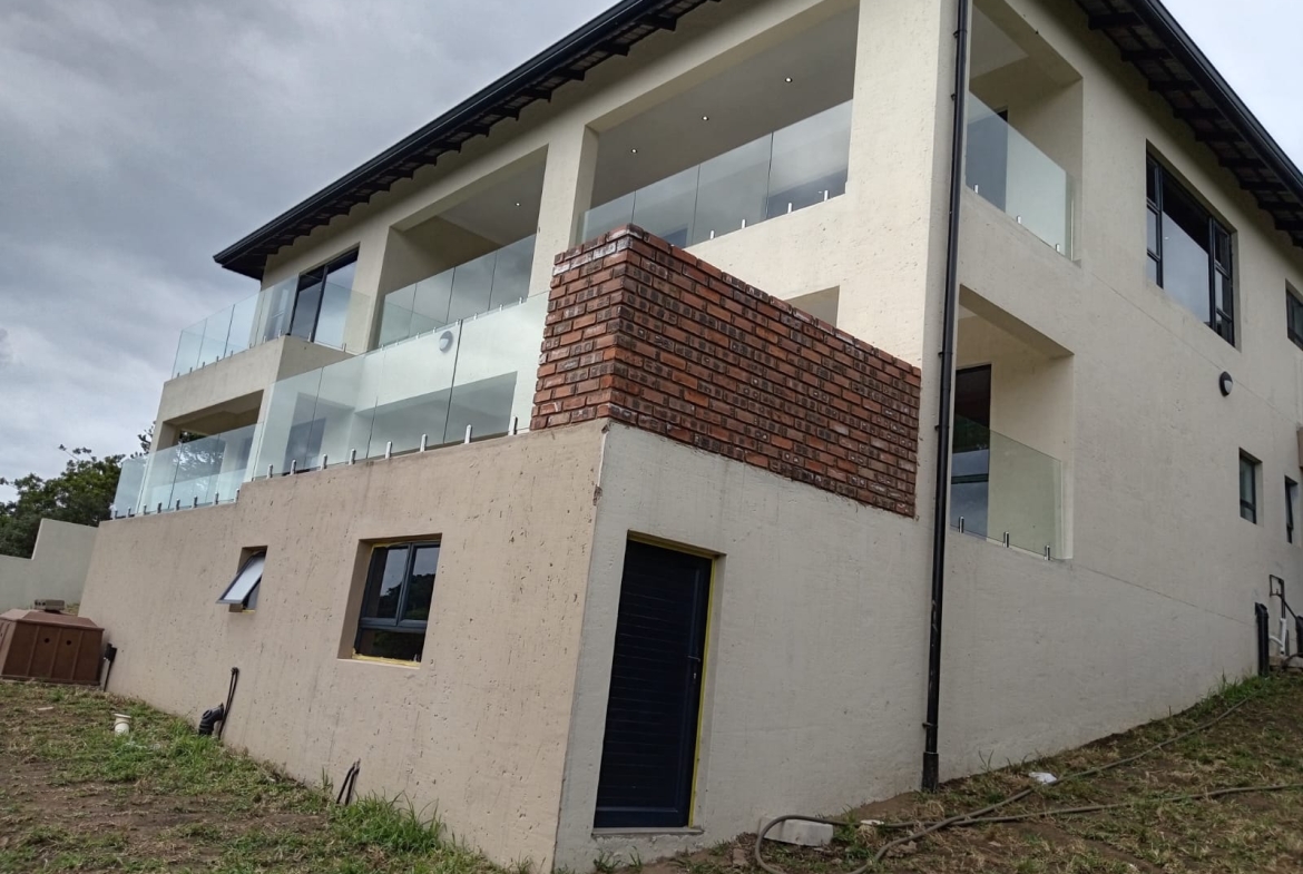 Modern 5-Bedroom Home in Tranquil Palm Kloof – Brand New & Move-In Ready