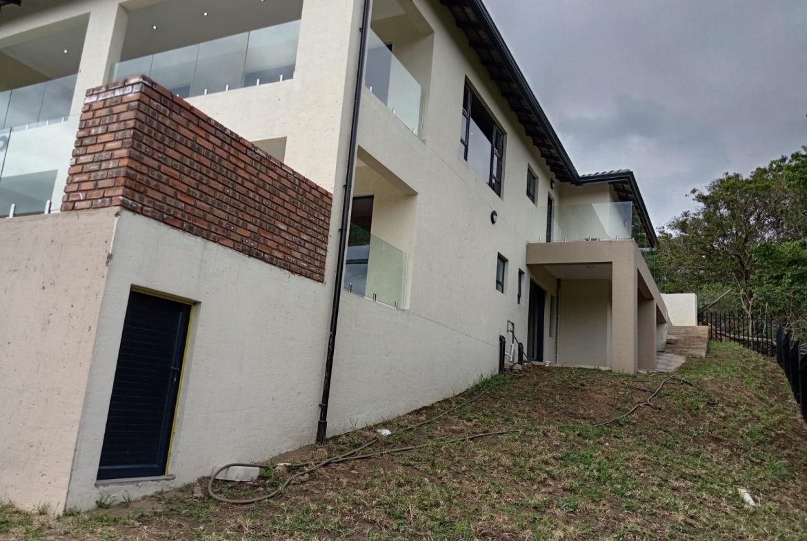 Modern 5-Bedroom Home in Tranquil Palm Kloof – Brand New & Move-In Ready