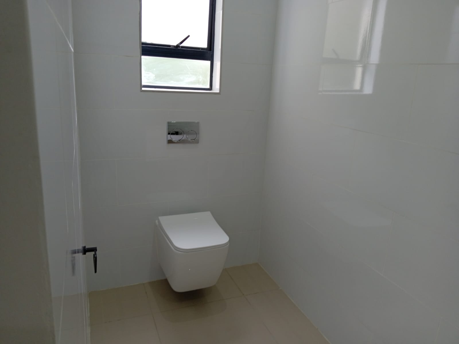 IMG-20251118-WA0149 Modern 5-Bedroom Home in Tranquil Palm Kloof – Brand New & Move-In Ready