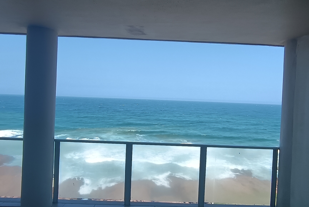 Ultra-Luxury Top-Floor Penthouse | Panoramic Indian Ocean Views