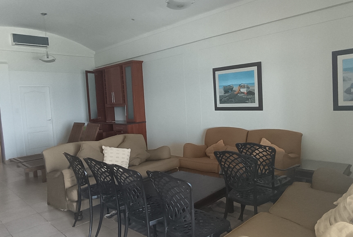 Ultra-Luxury Top-Floor Penthouse | Panoramic Indian Ocean Views