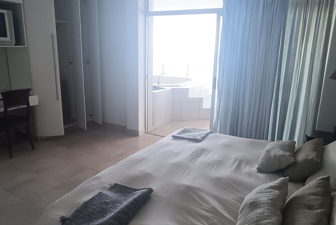 Ultra-Luxury Top-Floor Penthouse | Panoramic Indian Ocean Views