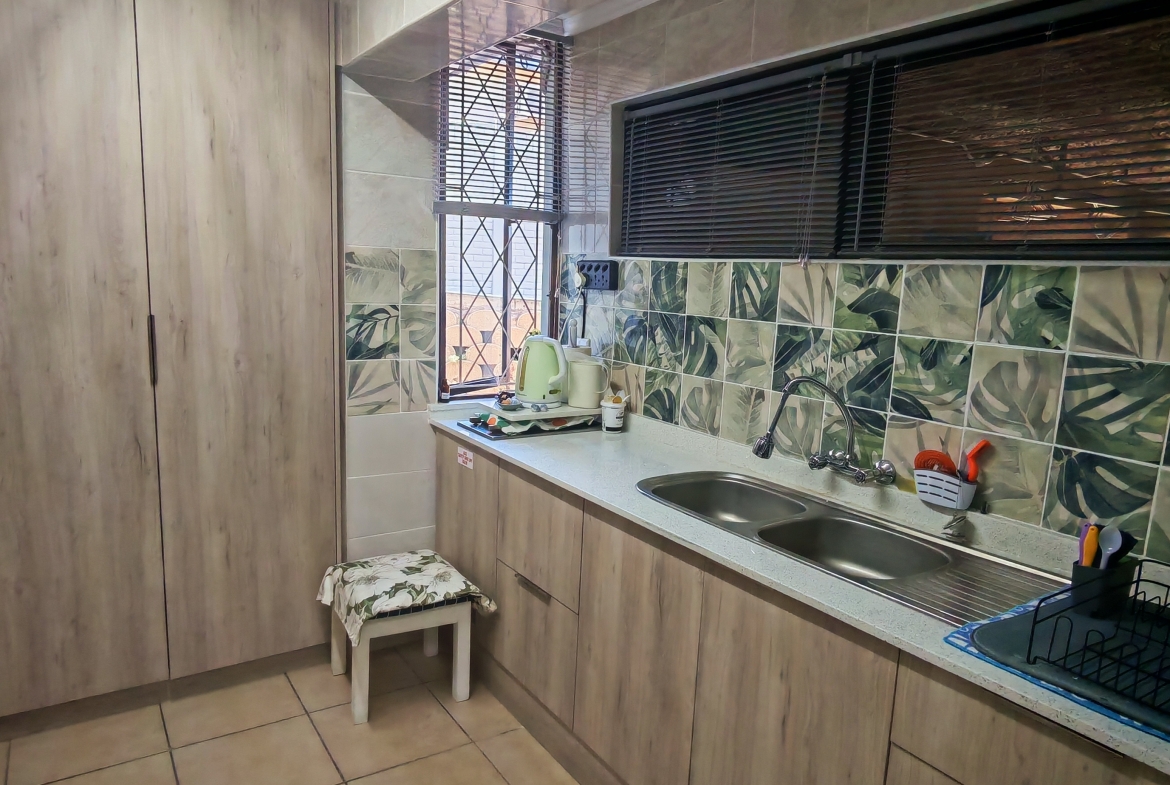Luxury Home with distant seaview for sale in manaba