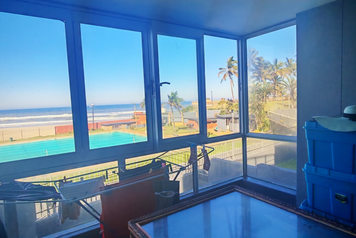 3-Bedroom Apartment with Breathtaking Sea Views in Margate