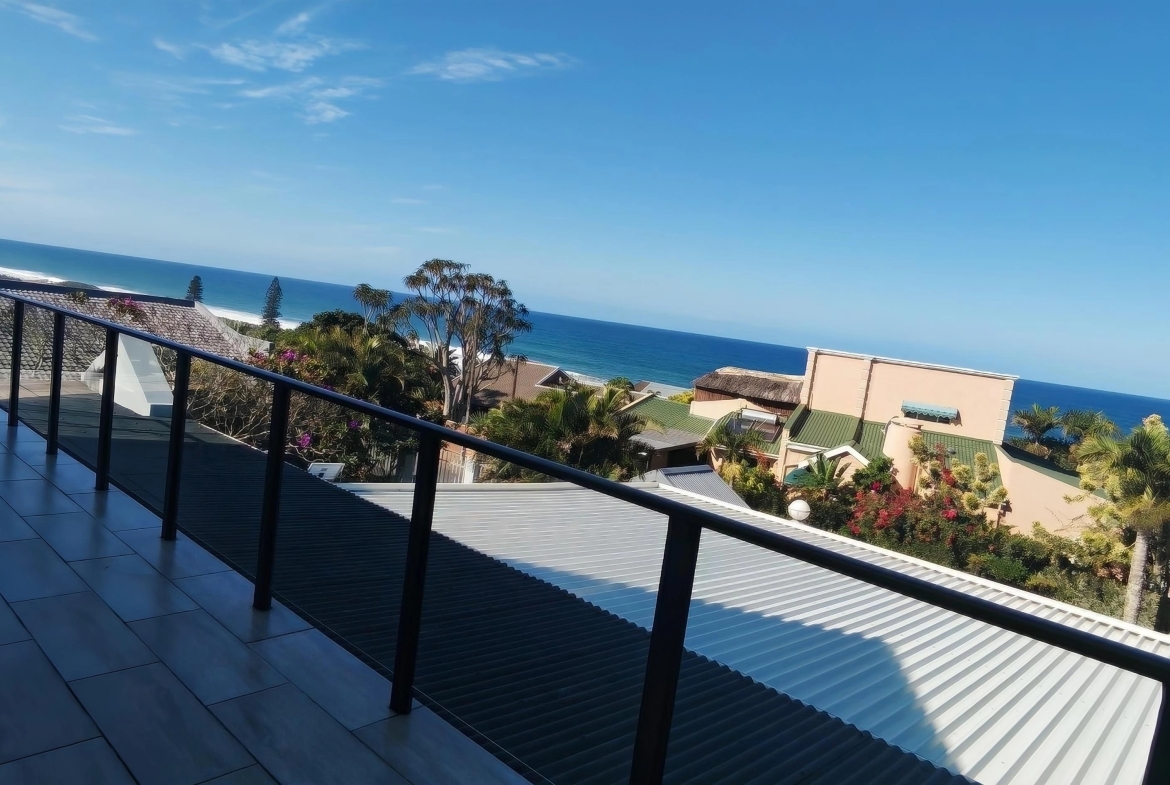 5 Bedroom Coastal Home for Sale | Manaba – Sea Views, Solar Power & Versatile Living