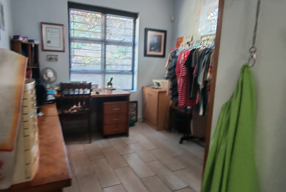 5 Bedroom Coastal Home for Sale | Manaba – Sea Views, Solar Power & Versatile Living