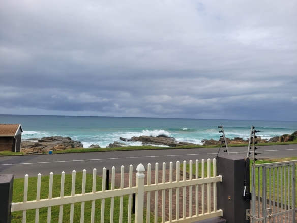 Prime Beachfront Living – Fully Furnished 2 Bedroom Apartment