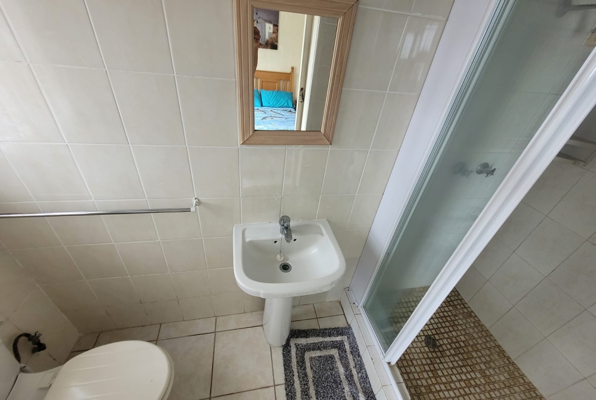 Prime Beachfront Living – Fully Furnished 2 Bedroom Apartment