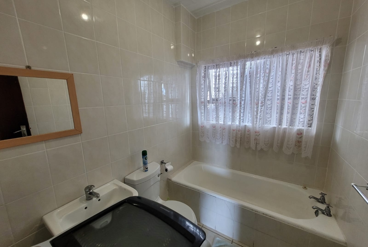 Prime Beachfront Living – Fully Furnished 2 Bedroom Apartment
