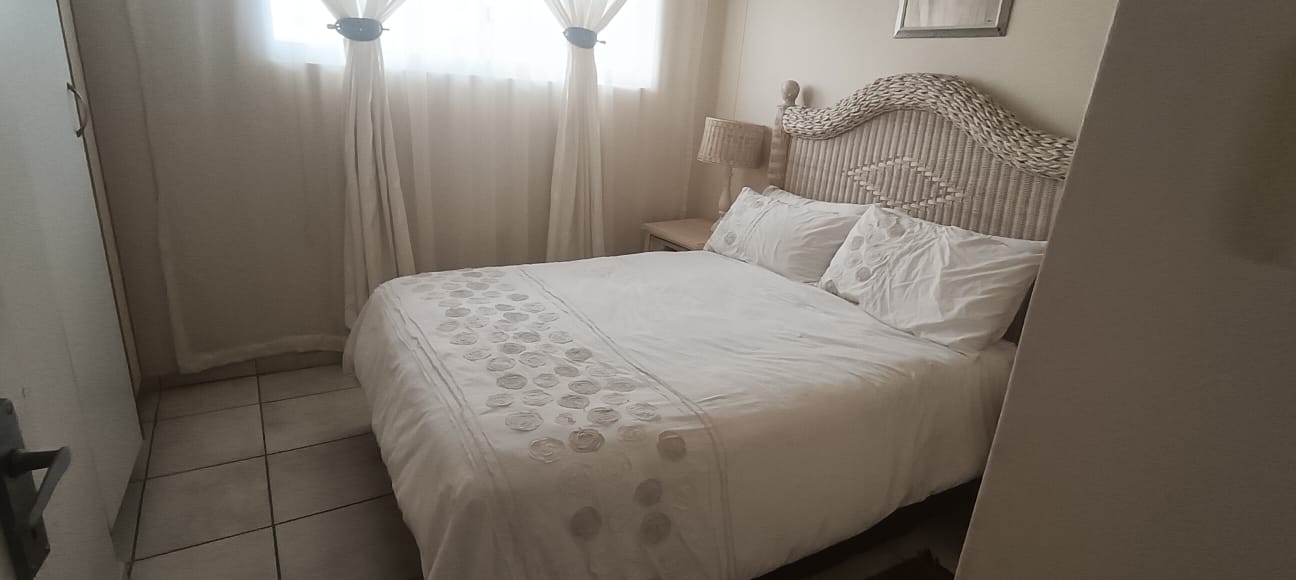 WhatsApp Image 2026-02-03 at 10.21.01 Oceanfront Living: 3-Bedroom Apartment with Panoramic Sea Views in Margate