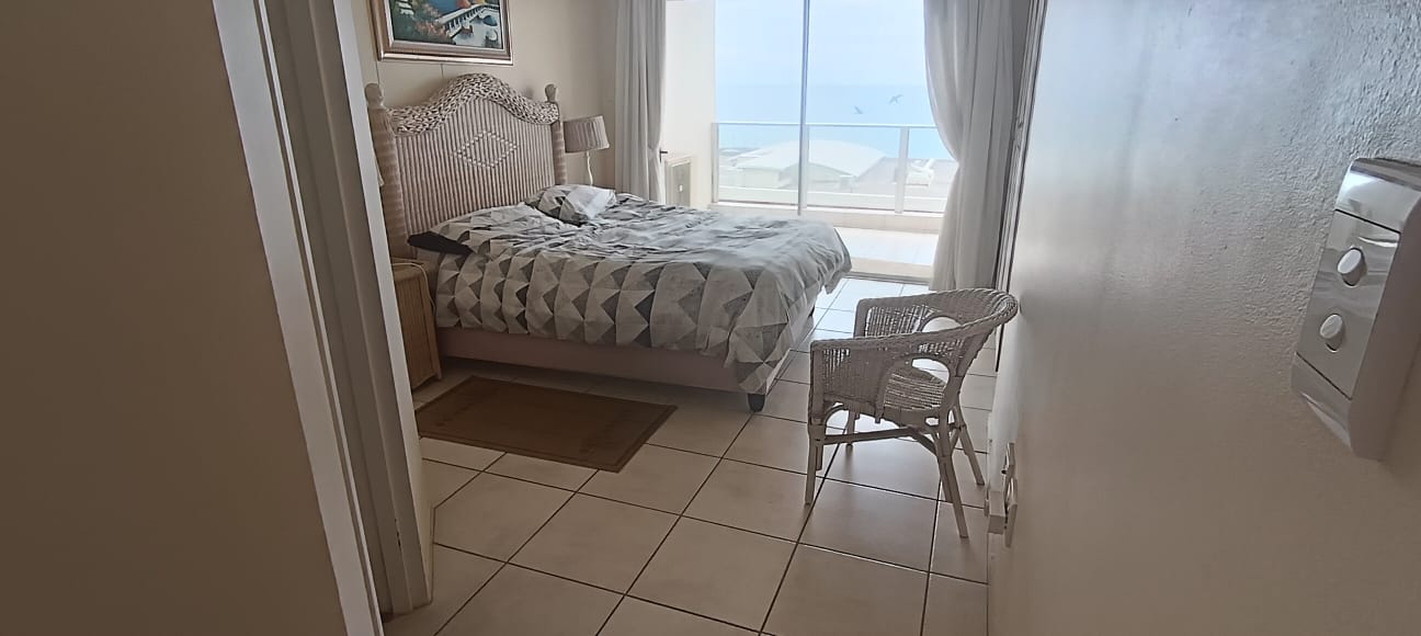 WhatsApp Image 2026-02-03 at 10.21.07 Oceanfront Living: 3-Bedroom Apartment with Panoramic Sea Views in Margate