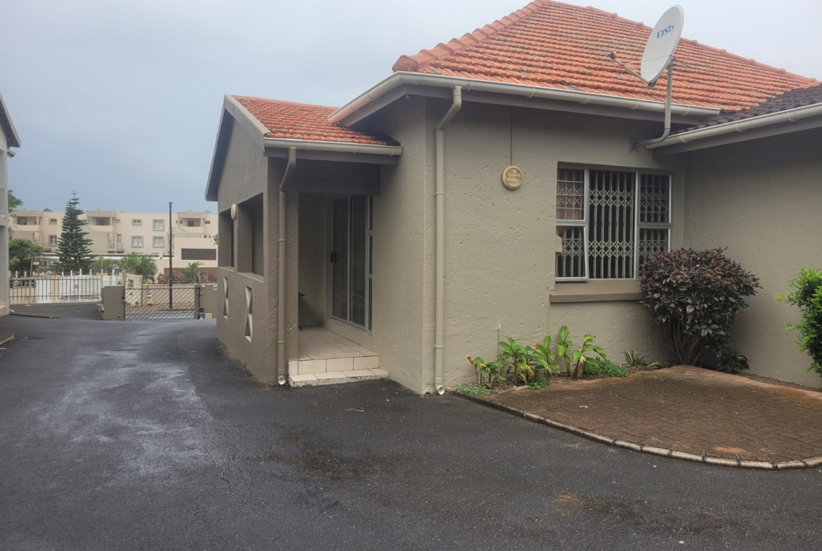 Charming 2-bedroom, 2-bathroom townhouse for sale