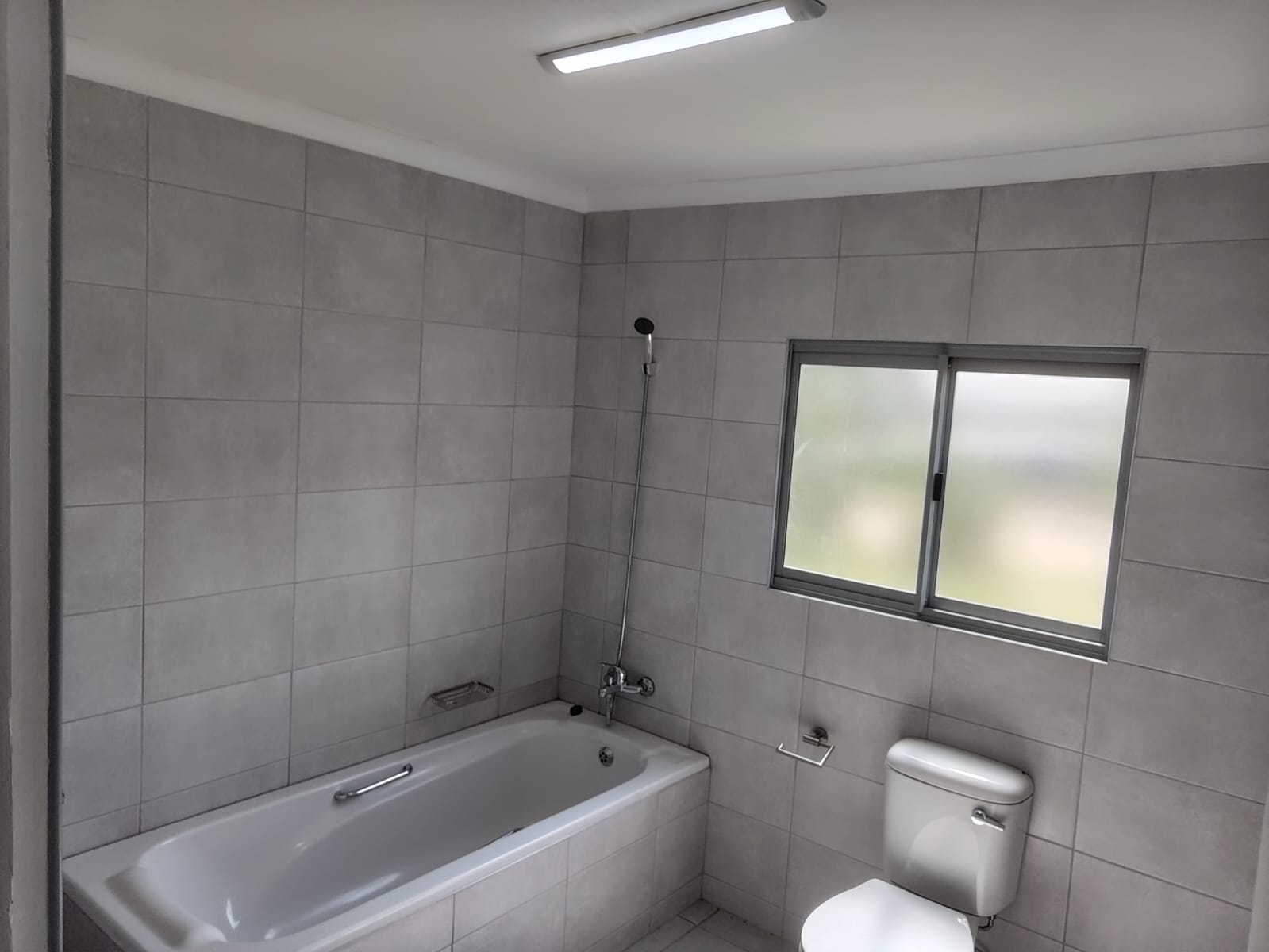 WhatsApp Image 2026-03-30 at 12.10.47 (7) Peaceful & Secure Living – Spacious 2 Bedroom, 2 Bathroom Park Home