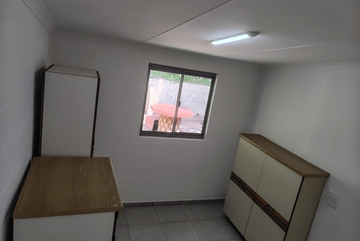 Peaceful & Secure Living – Spacious 2 Bedroom, 2 Bathroom Park Home