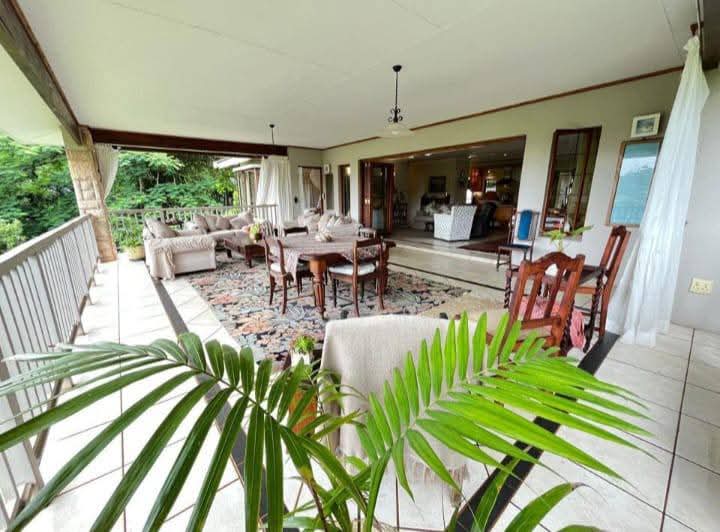 Exceptional 4.5ha Macadamia Farm with 2 Dwellings, Dam & Borehole
