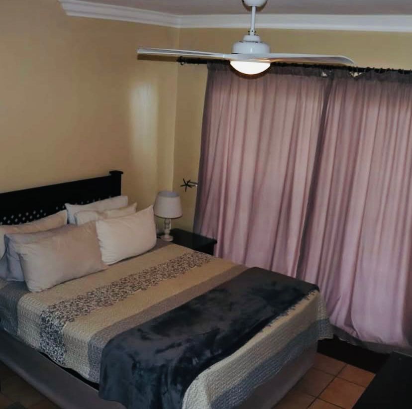bedroom 2 Ocean View Holiday Apartment | Lawrence Rocks, Margate