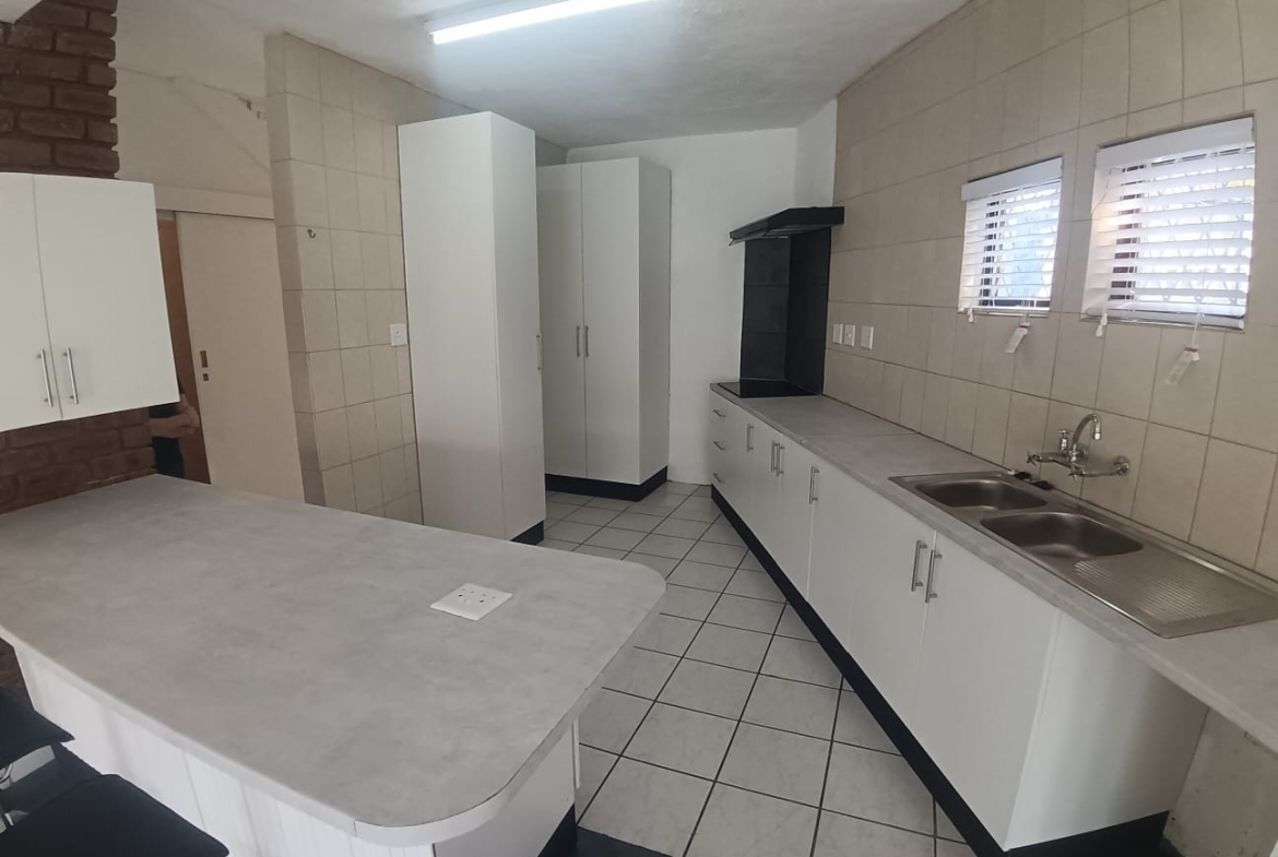 3 Bedroom, 3 Bathroom, open plan, Manaba sea view for Sale