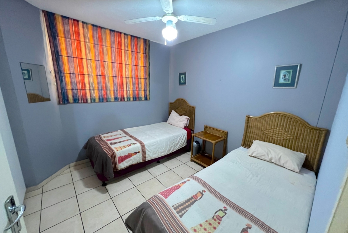 Stylish 3-bedroom Beachside Retreat with Garden, Patio and Secure-living