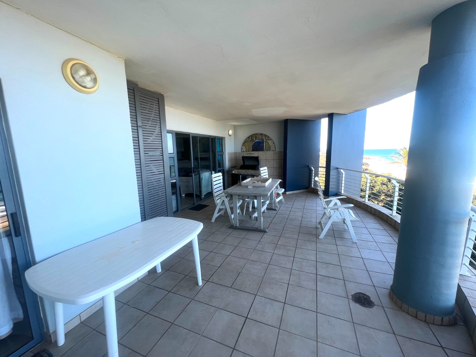 f2c09963-8e0b-404a-a480-c7436edc0e05 Spacious, Bright and Open 4 Bedroom Apartment For Sale