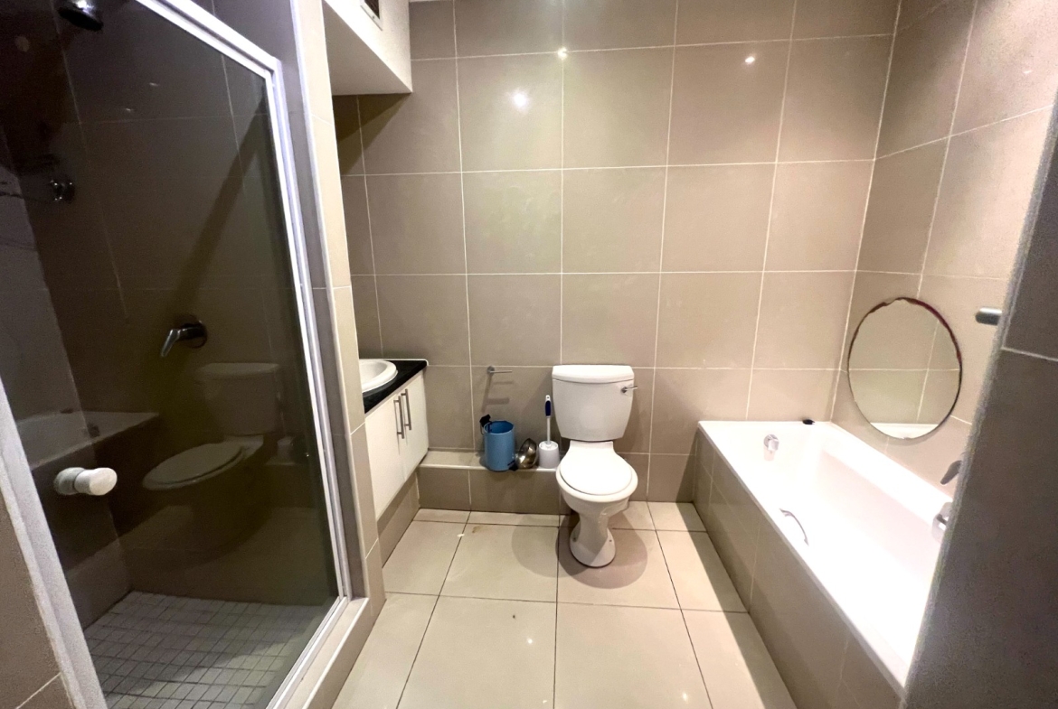 Spacious, Bright and Open 4 Bedroom Apartment For Sale