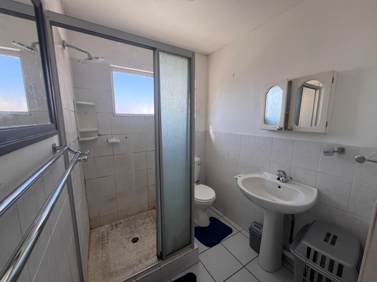 2 Bedroom Apartment For Rent in the Heart of Margate
