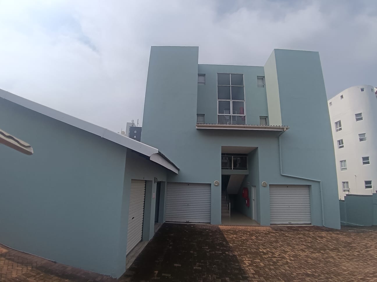 3 Bedroom, 2 Bathroom, Open Plan, Margate Sea view for Sale
