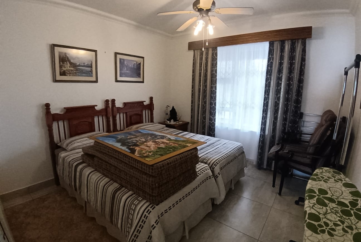 Spacious 3 Bedroom, 2 Bathroom, open plan Manaba Sea View For Sale
