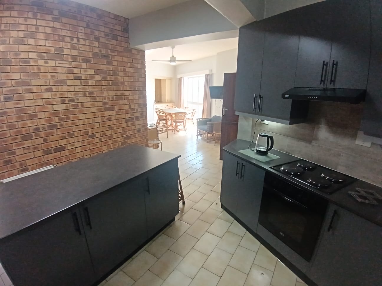 2 Bedroom, 2 Bathroom, open plan, Margate sea view for Sale