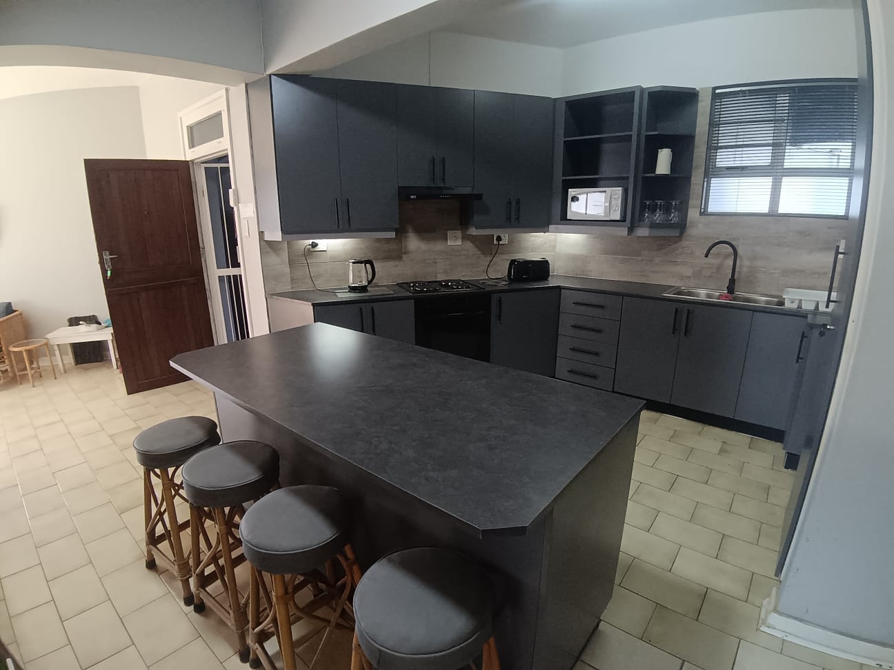 2 Bedroom, 2 Bathroom, open plan, Margate sea view for Sale