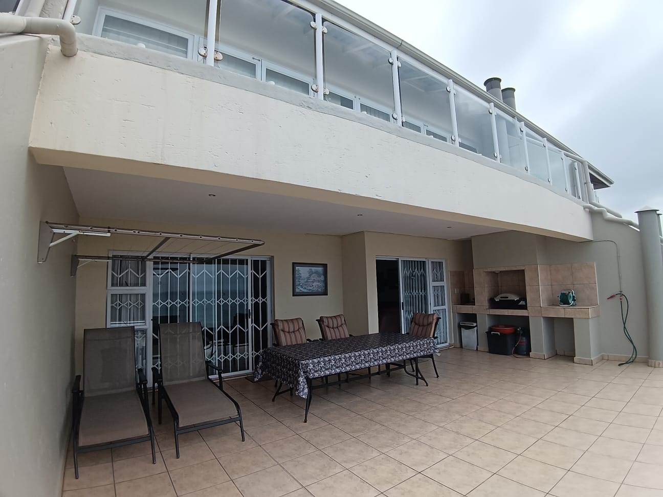 13e74985-3cd6-4fc6-9216-f896a346116f Spacious 3 Bedroom, 2 Bathroom, open plan Manaba Sea View For Sale