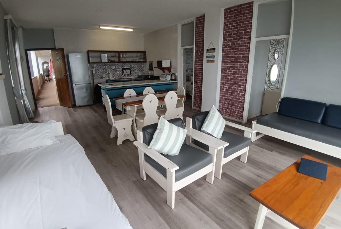 2 Bedroom, 2 Bathroom, open plan, Margate Sea view for Sale
