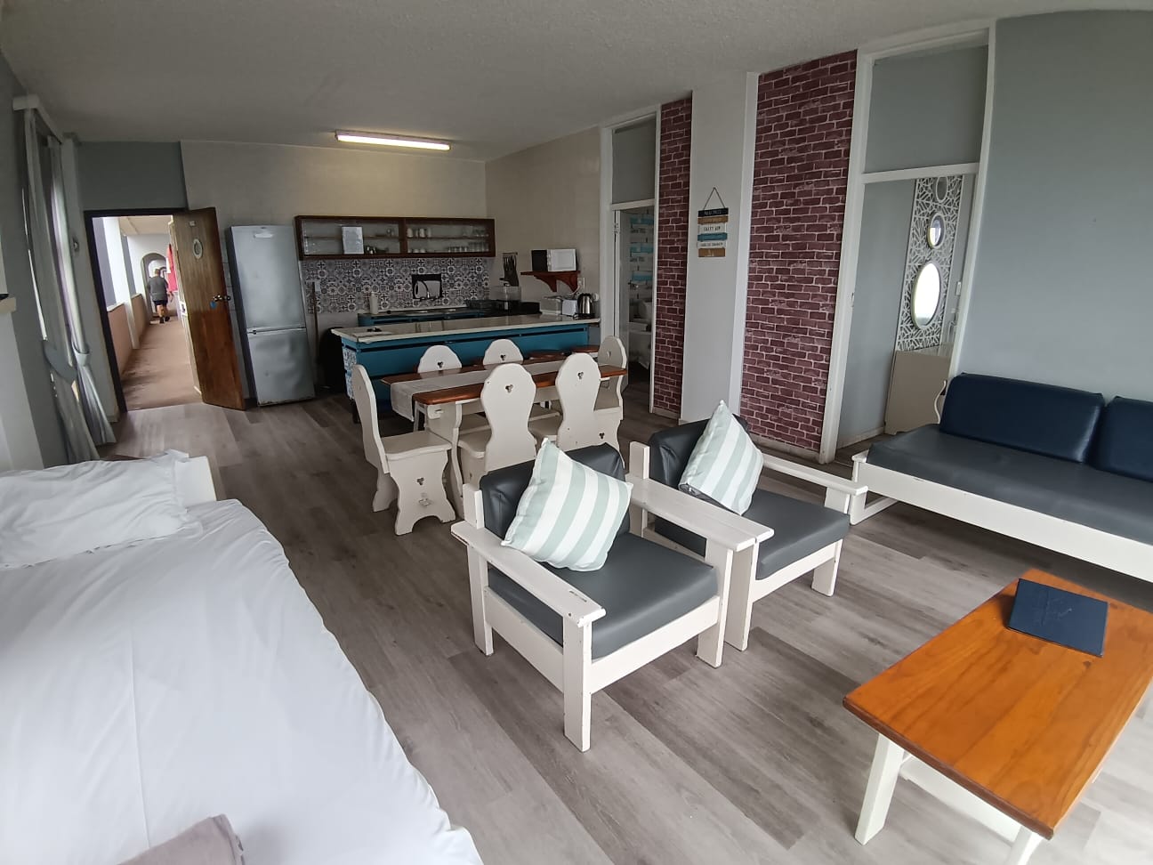 2 Bedroom, 2 Bathroom, open plan, Margate Sea view for Sale