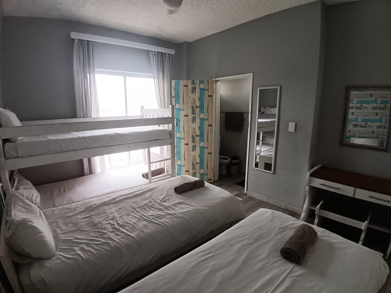 2 Bedroom, 2 Bathroom, open plan, Margate Sea view for Sale