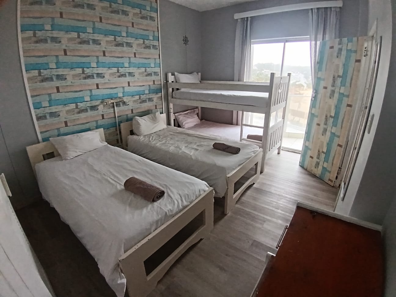 2 Bedroom, 2 Bathroom, open plan, Margate Sea view for Sale