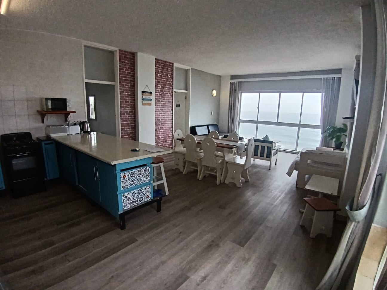 2 Bedroom, 2 Bathroom, open plan, Margate Sea view for Sale