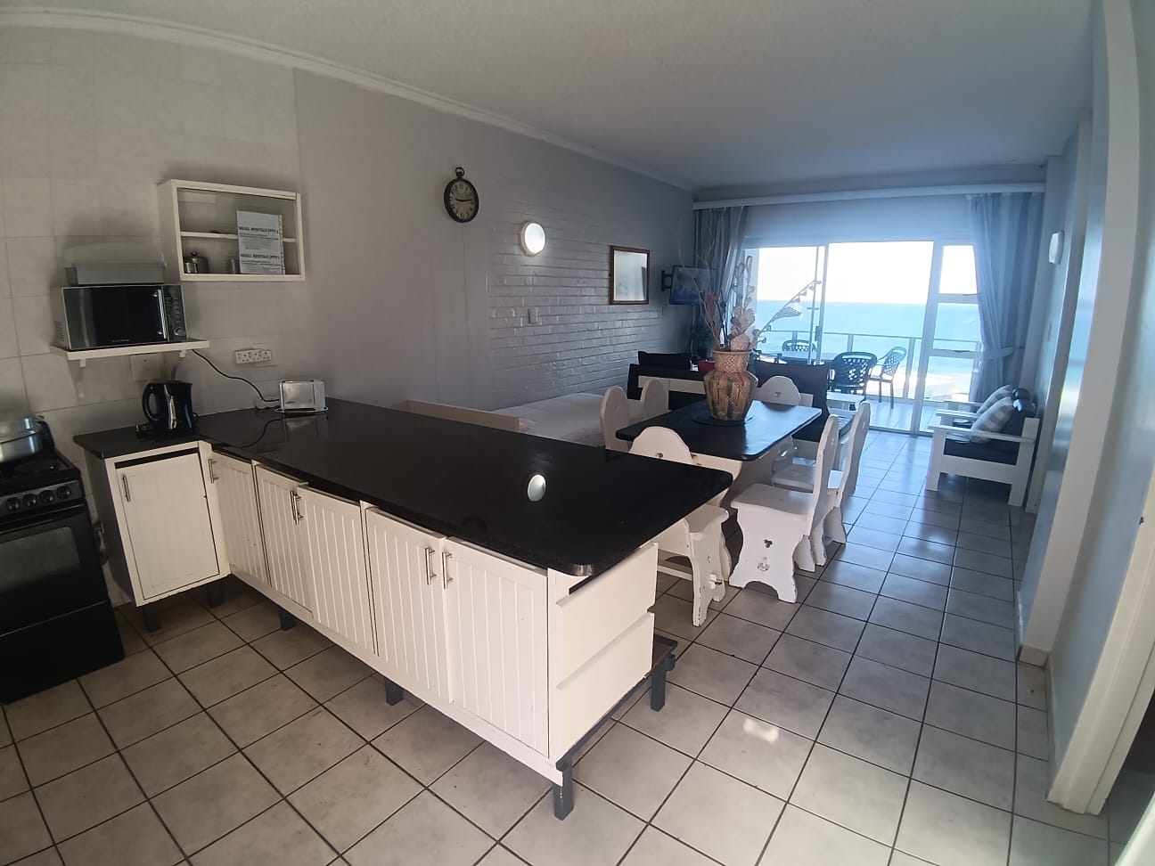 2 Bedroom, 1 Bathroom, Open Plan, Margate Sea View For Sale