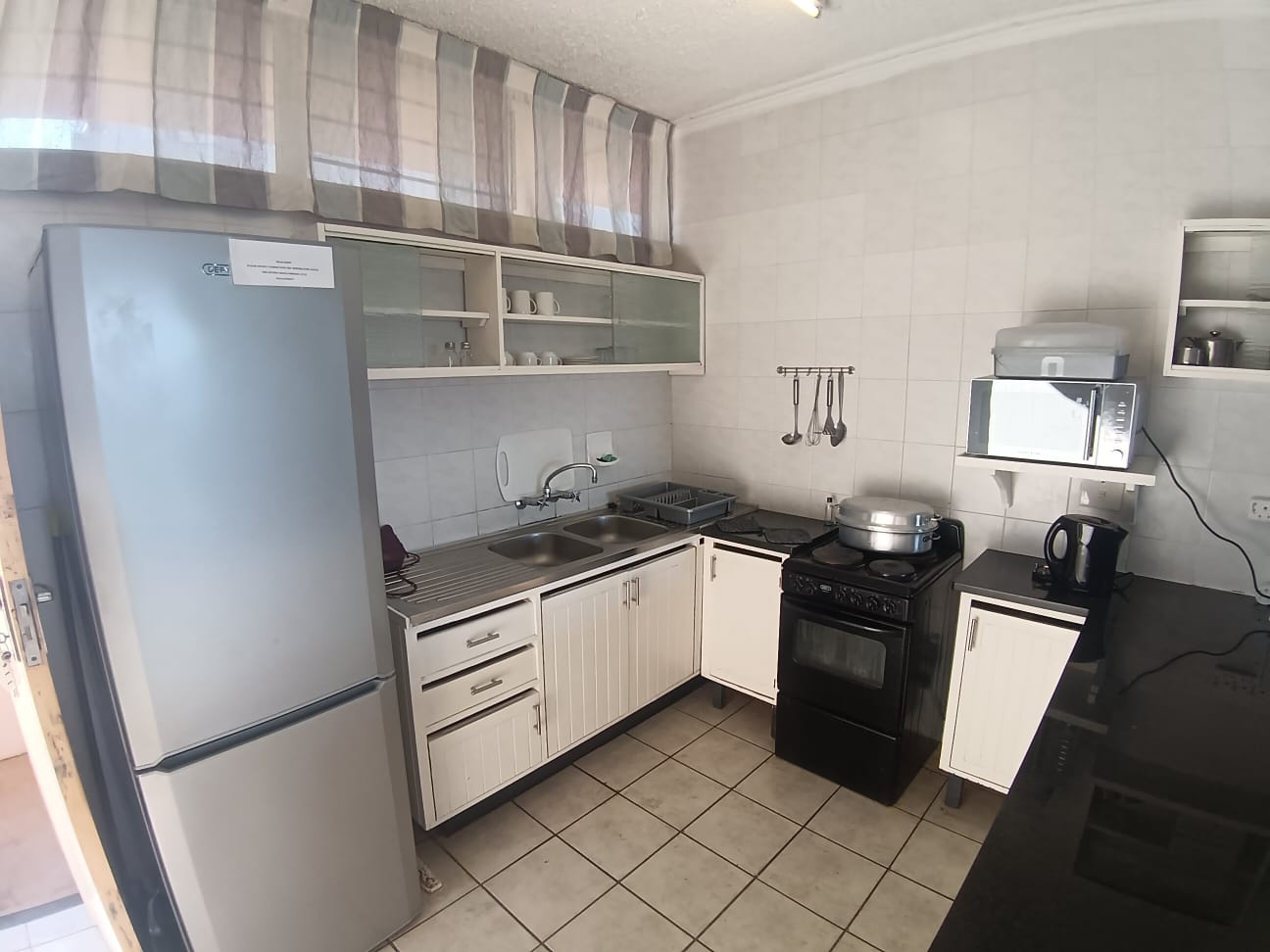 2 Bedroom, 1 Bathroom, Open Plan, Margate Sea View For Sale