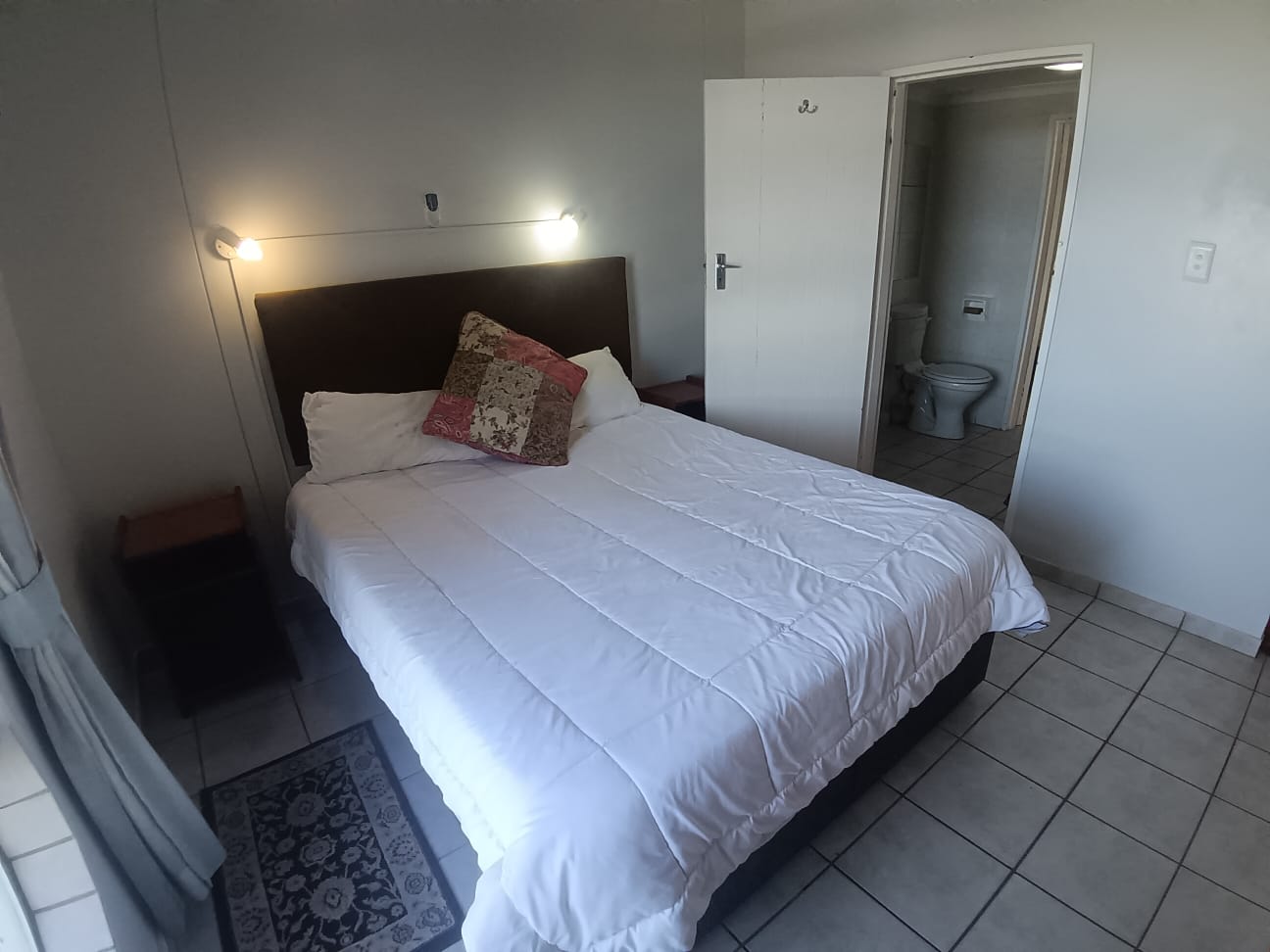2 Bedroom, 1 Bathroom, Open Plan, Margate Sea View For Sale