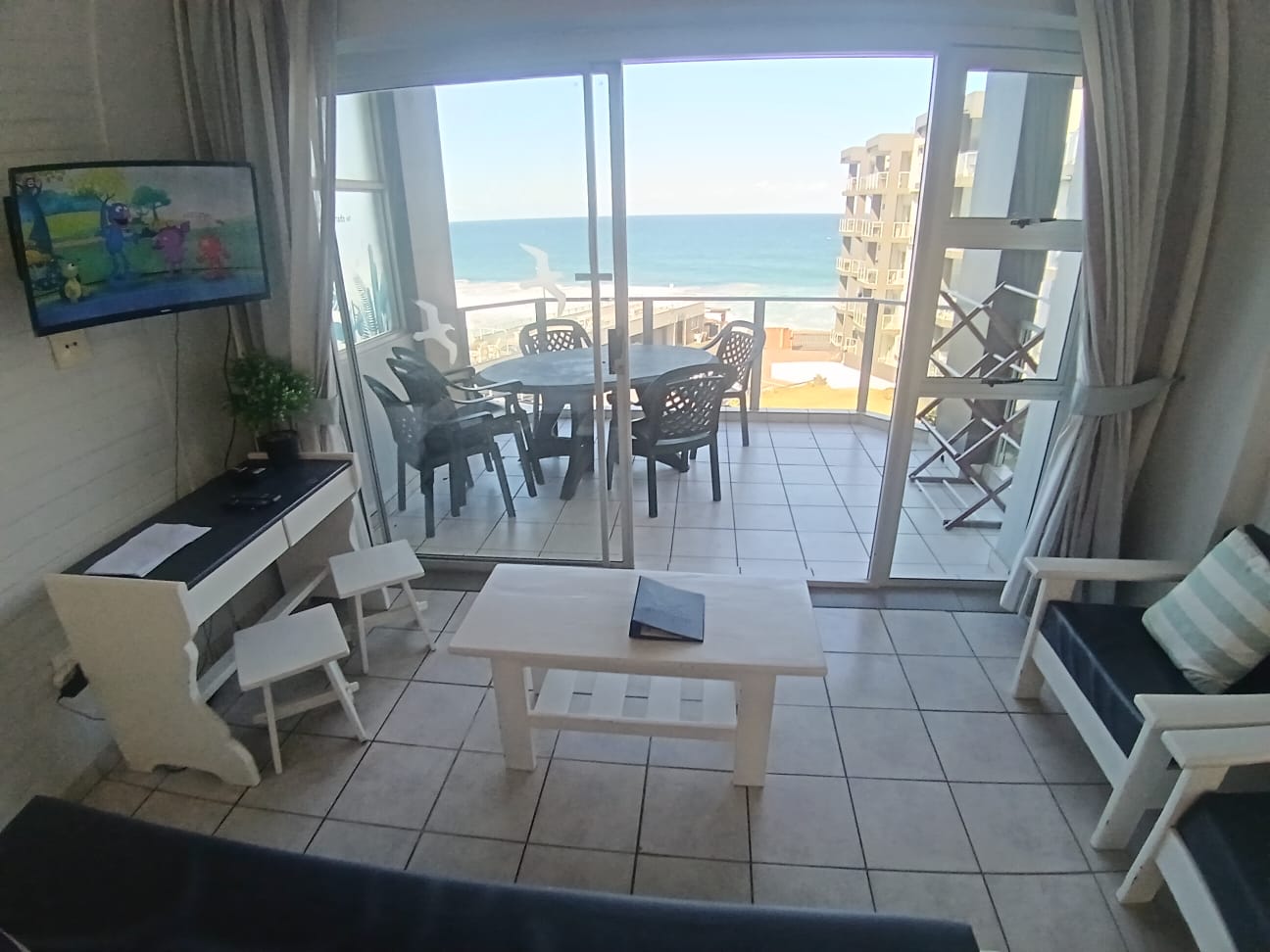 2 Bedroom, 1 Bathroom, Open Plan, Margate Sea View For Sale