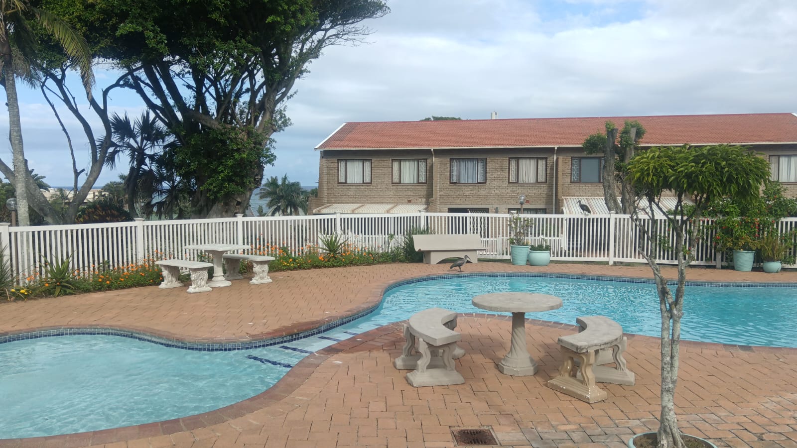 3 Bedroom, 2 Bathroom, Open Plan, Uvongo Sea view for Sale