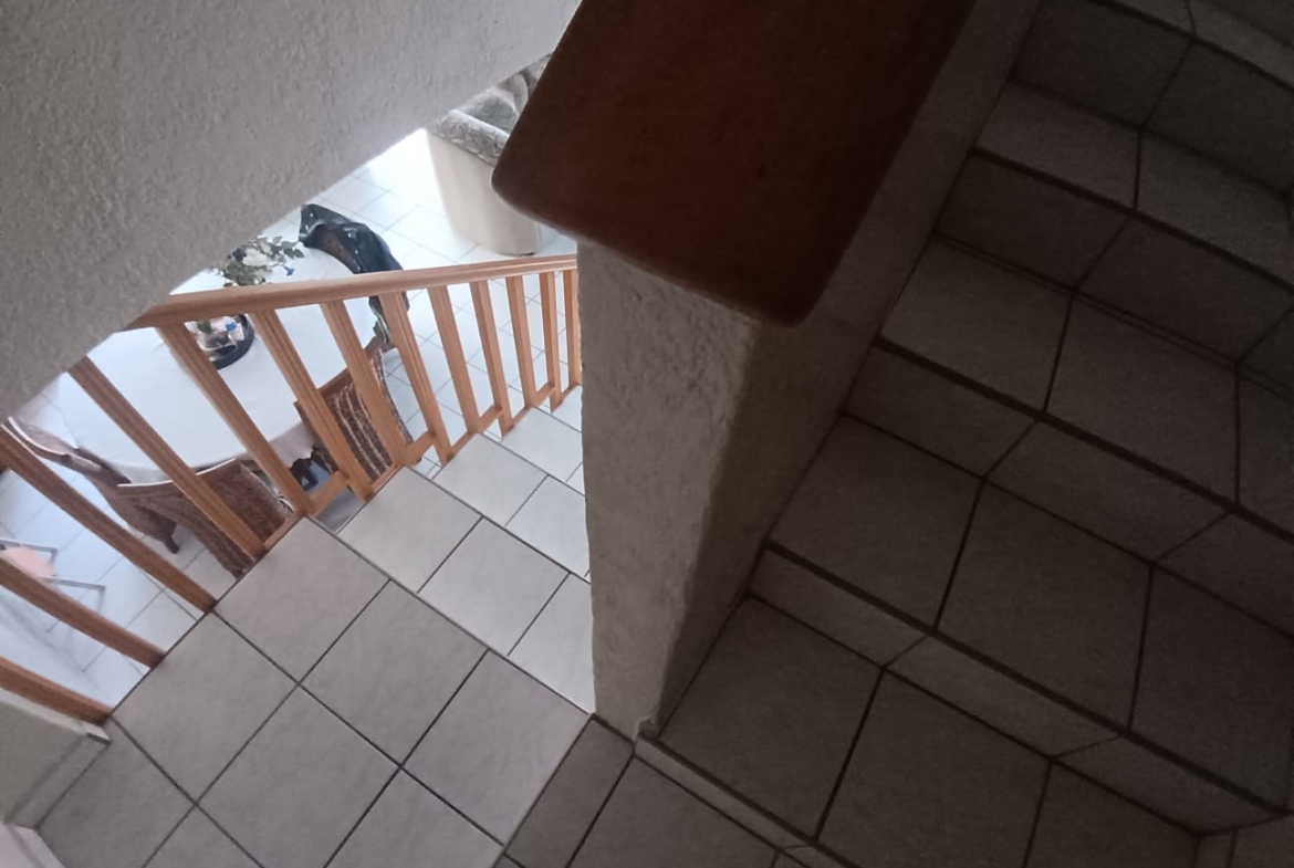 3 Bedroom, 2 Bathroom, Open Plan, Uvongo Sea view for Sale