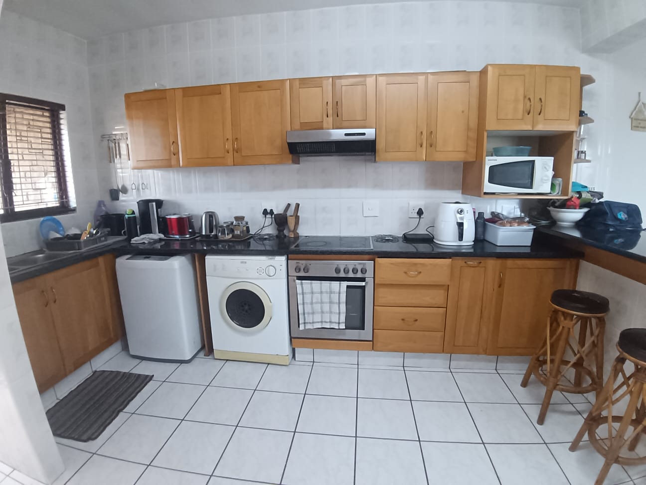 3 Bedroom, 2 Bathroom, Open Plan, Uvongo Sea view for Sale