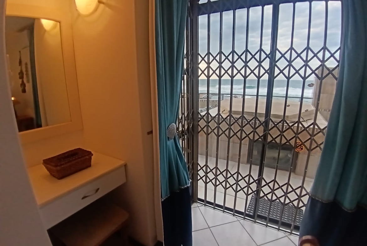 4 Bedroom, 2 Bathroom, open plan, breath taking Manaba Sea view for Sale