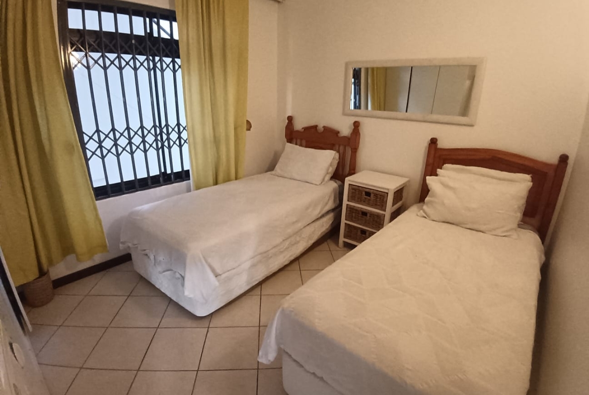4 Bedroom, 2 Bathroom, open plan, breath taking Manaba Sea view for Sale