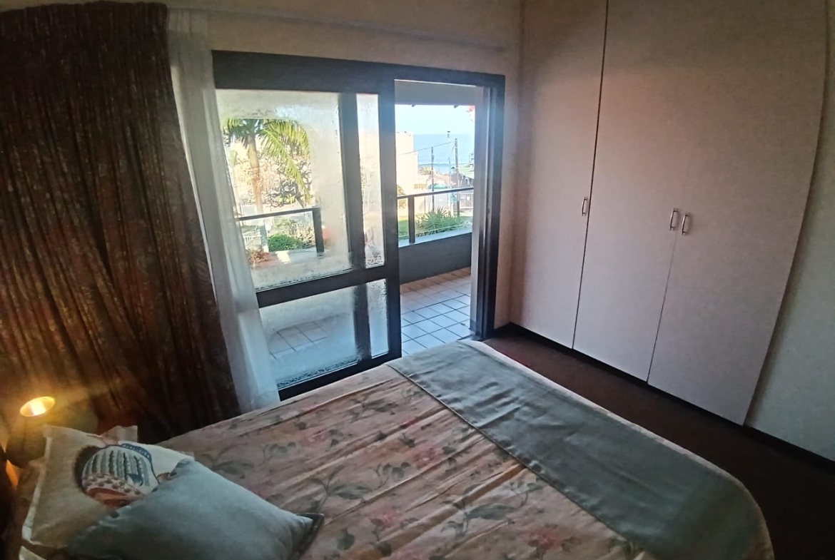 3 Bedroom, 2 Bathroom, open plan, Uvongo Sea view for Sale