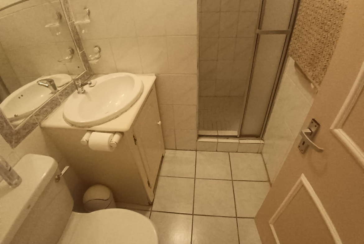 3 Bedroom, 2 Bathroom, open plan, Uvongo Sea view for Sale