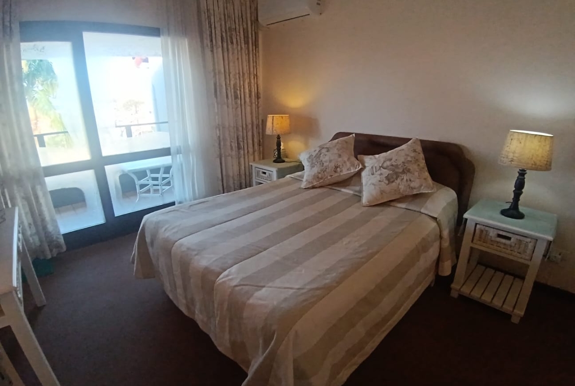 3 Bedroom, 2 Bathroom, open plan, Uvongo Sea view for Sale