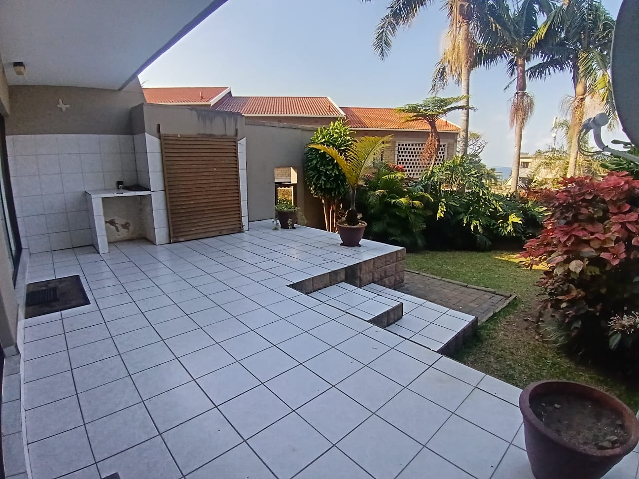 3 Bedroom, 2 Bathroom, open plan, Uvongo Sea view for Sale