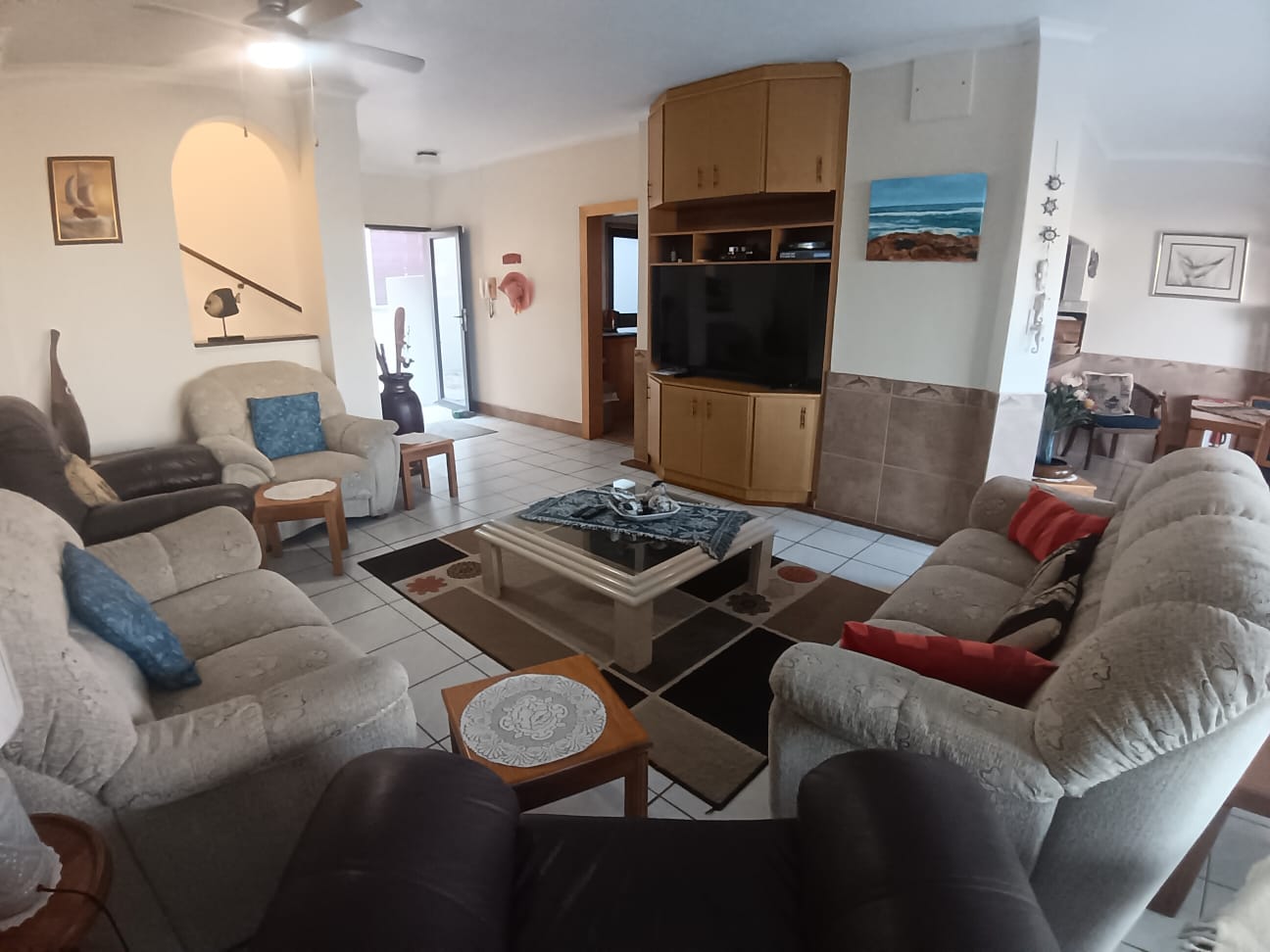 3 Bedroom, 2 Bathroom, open plan, Uvongo Sea view for Sale