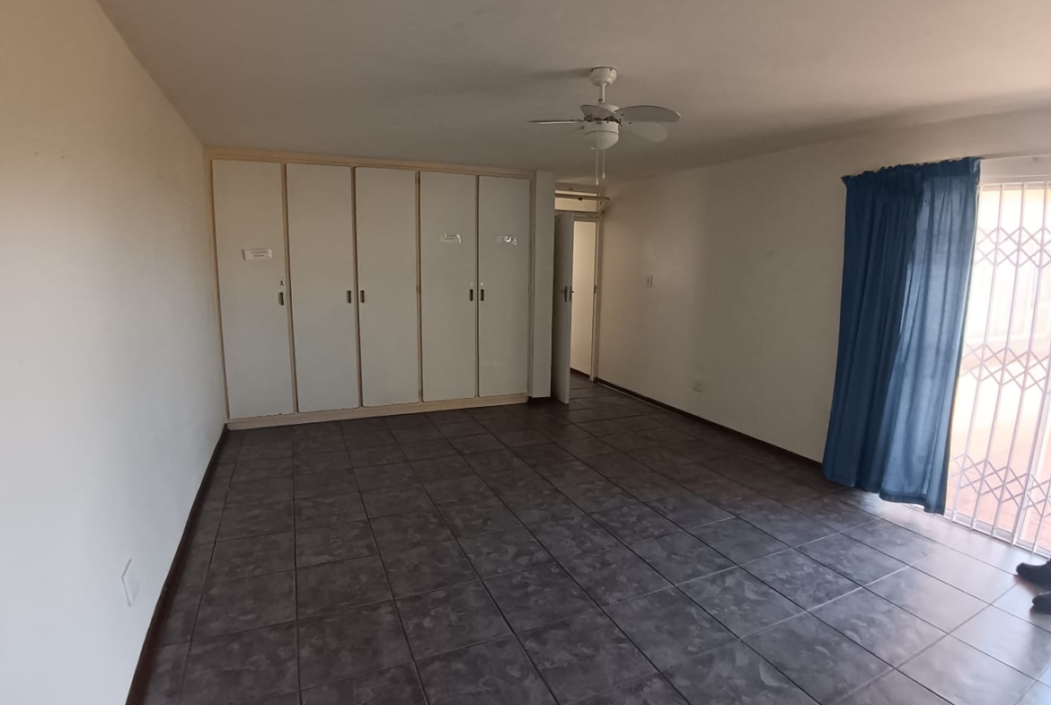 2 Bedroom, 1 Bathroom, Open Plan, Margate Sea view for Sale